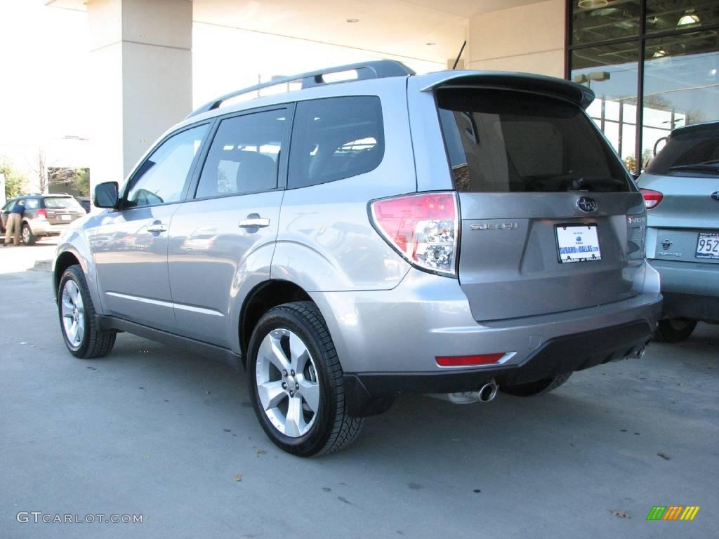 2009 Forester 2.5 XT Limited - Spark Silver Metallic / Platinum photo #5