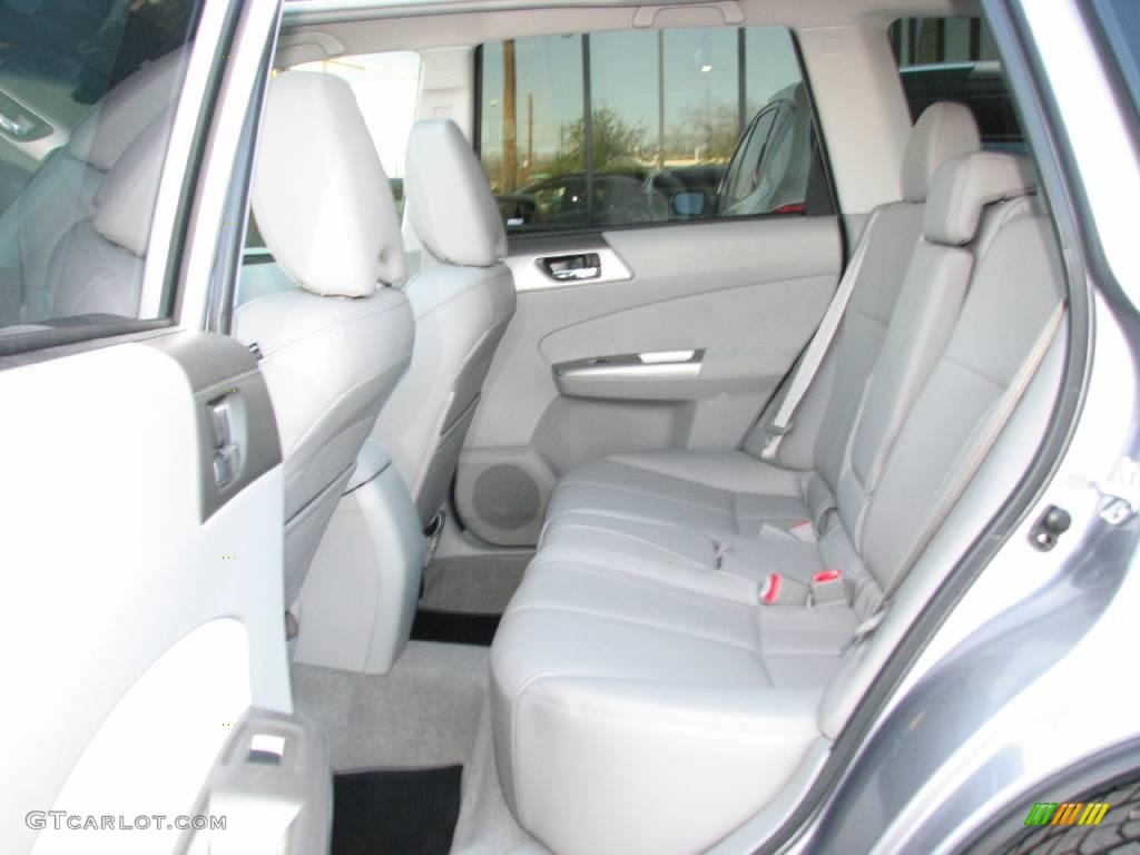 2009 Forester 2.5 XT Limited - Spark Silver Metallic / Platinum photo #12