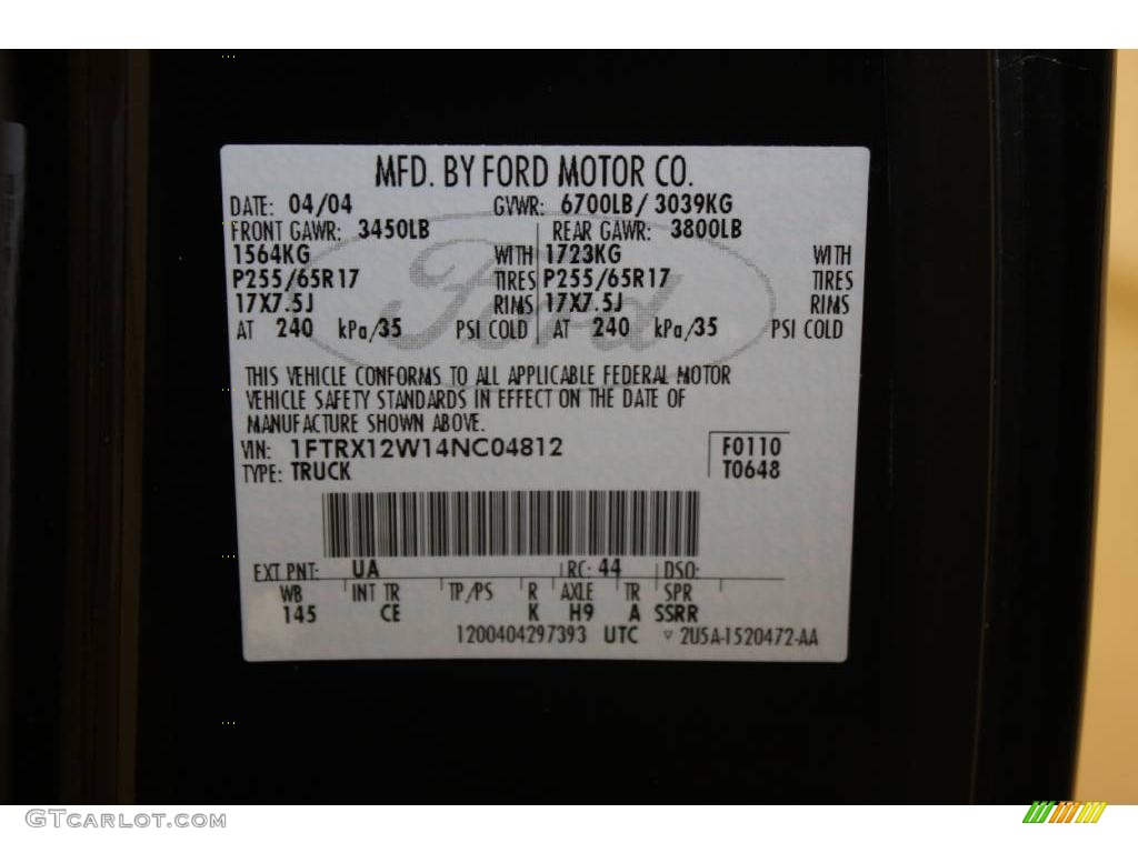 2004 F150 STX SuperCab - Black / Medium/Dark Flint photo #17
