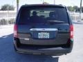 Brilliant Black Crystal Pearlcoat - Town & Country Touring Signature Series Photo No. 5