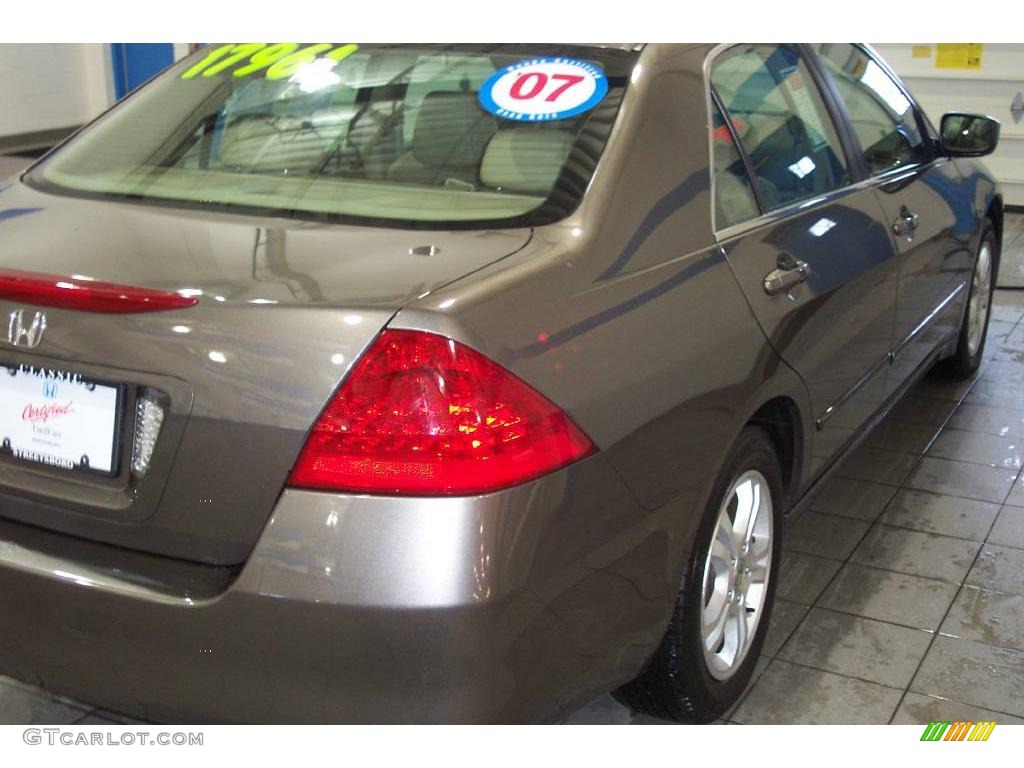 2007 Accord EX-L Sedan - Carbon Bronze Pearl / Ivory photo #8
