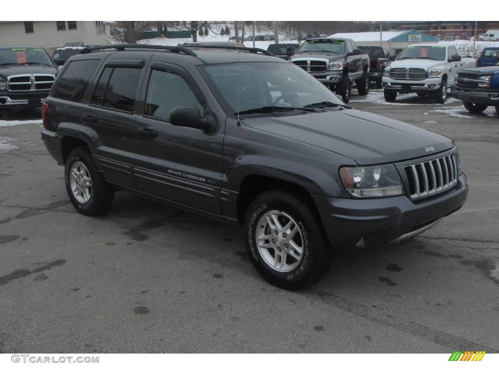 2004 Grand Cherokee Laredo 4x4 - Graphite Metallic / Dark Slate Gray photo #3