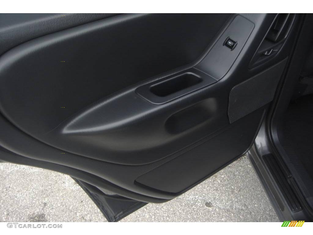 2004 Grand Cherokee Laredo 4x4 - Graphite Metallic / Dark Slate Gray photo #29