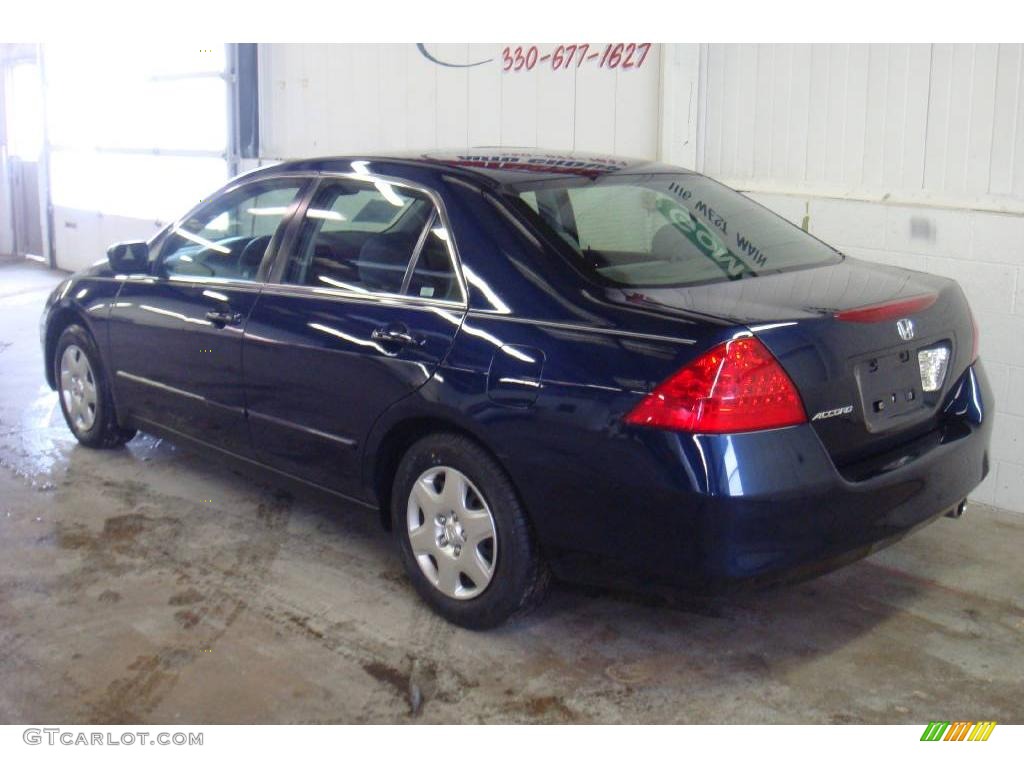 2006 Accord LX Sedan - Royal Blue Pearl / Gray photo #5