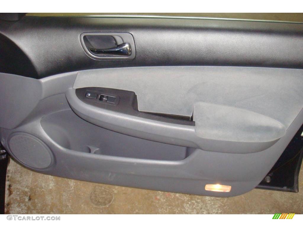 2006 Accord LX Sedan - Royal Blue Pearl / Gray photo #12