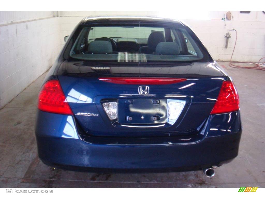 2006 Accord LX Sedan - Royal Blue Pearl / Gray photo #21