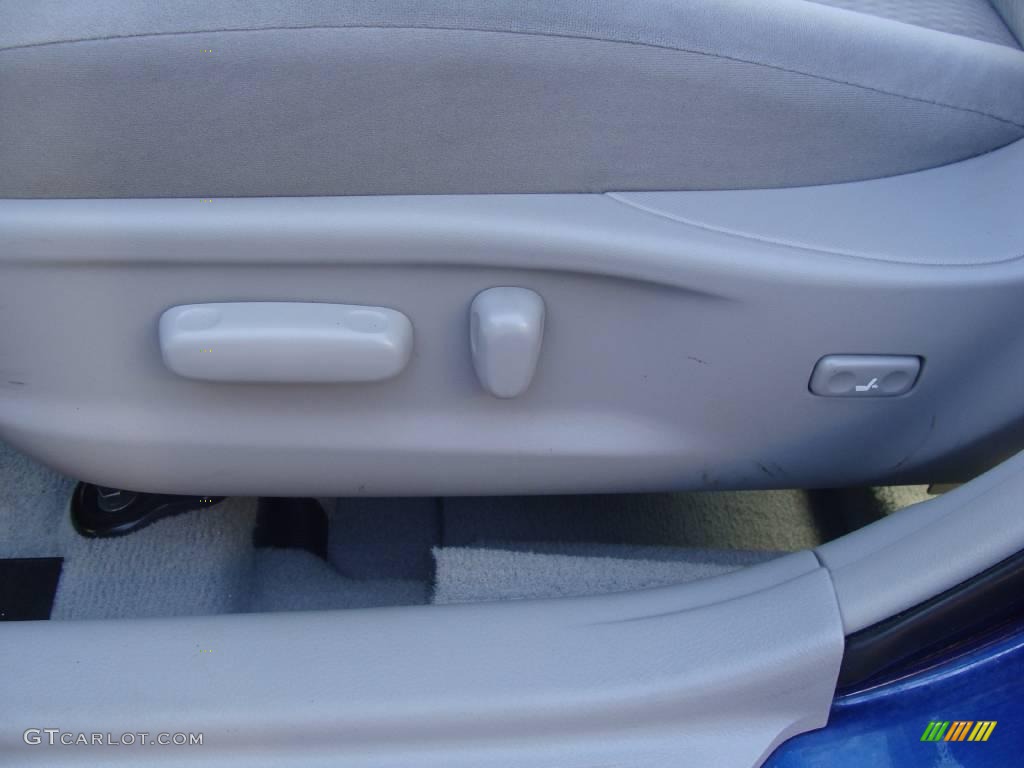 2010 Camry LE - Blue Ribbon Metallic / Ash Gray photo #12