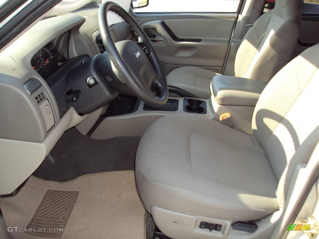 2003 Grand Cherokee Laredo - Light Pewter Metallic / Taupe photo #4