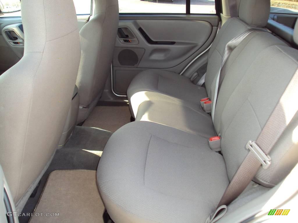 2003 Grand Cherokee Laredo - Light Pewter Metallic / Taupe photo #5