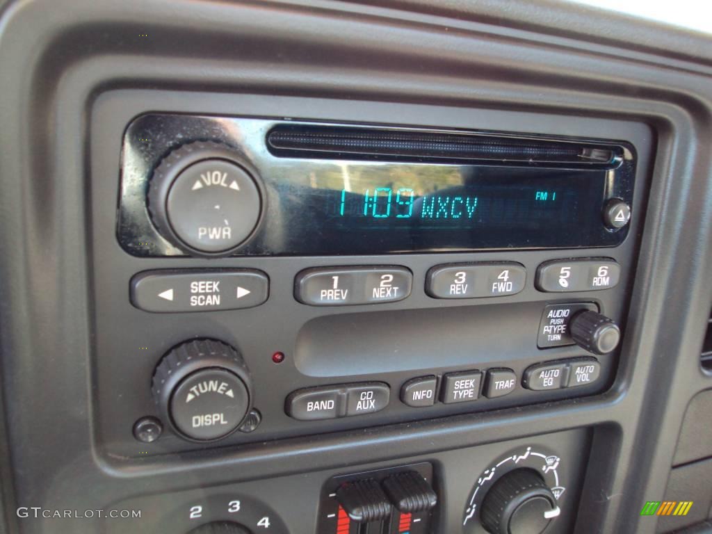 2004 Silverado 1500 Regular Cab - Dark Green Metallic / Dark Charcoal photo #17