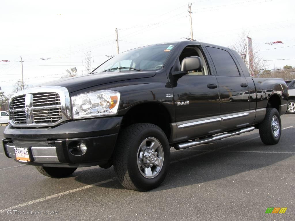 2008 Ram 1500 Laramie Mega Cab 4x4 - Brilliant Black Crystal Pearl / Medium Slate Gray photo #1
