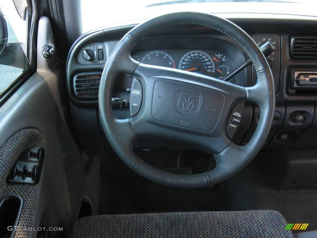 2001 Ram 1500 SLT Club Cab - Graphite Gray Metallic / Mist Gray photo #17