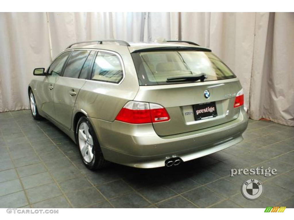 2007 5 Series 530xi Sport Wagon - Olivin Green Metallic / Beige photo #3