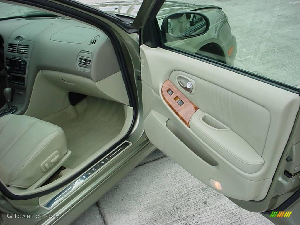 2002 I 35 - Millenium Jade Metallic / Willow photo #17