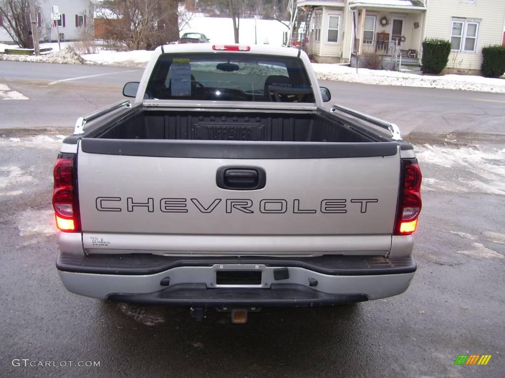 2004 Silverado 1500 Regular Cab - Silver Birch Metallic / Dark Charcoal photo #4