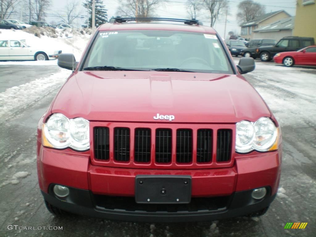 2010 Grand Cherokee Laredo 4x4 - Inferno Red Crystal Pearl / Dark Slate Gray photo #13