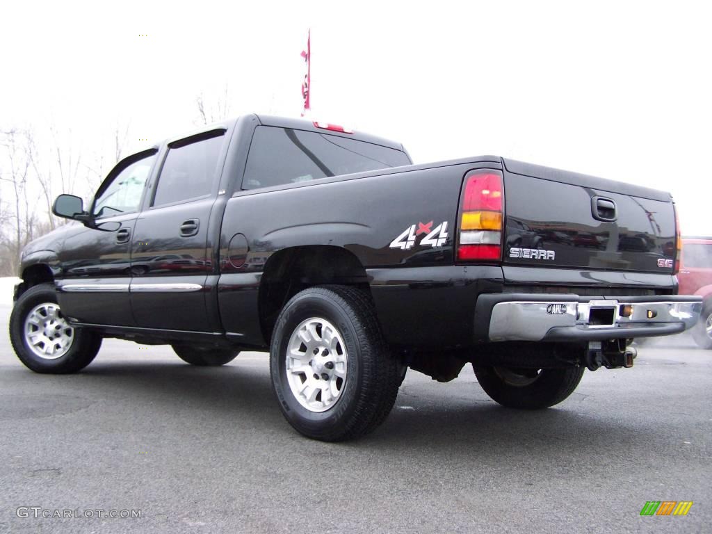 2007 Sierra 1500 Classic SLE Crew Cab 4x4 - Onyx Black / Ebony Black photo #4