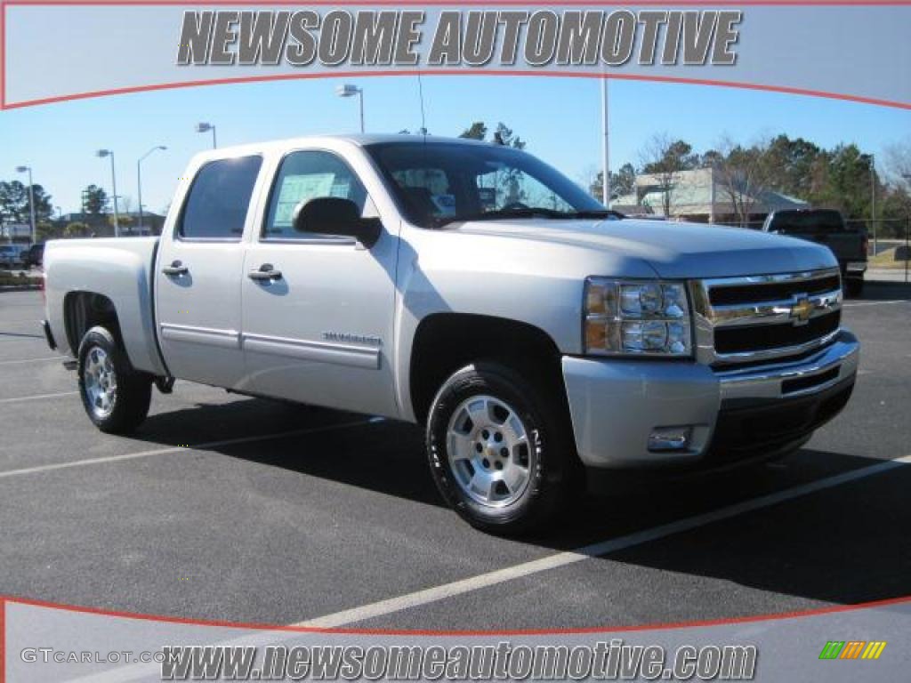 Sheer Silver Metallic Chevrolet Silverado 1500