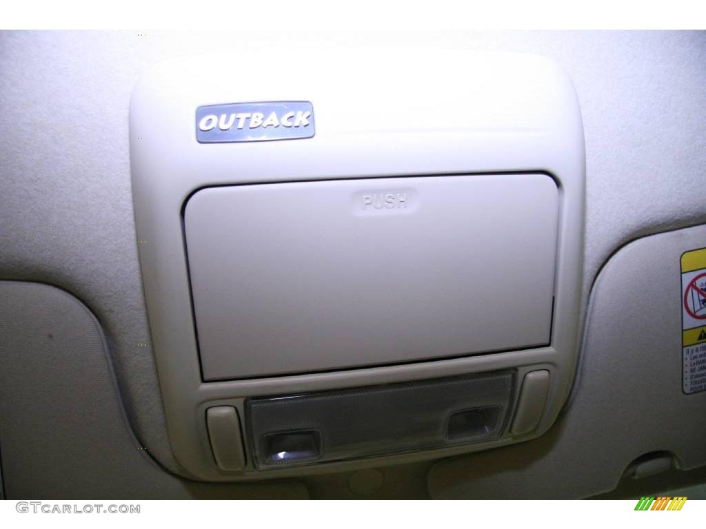 2003 Outback Wagon - White Frost Pearl / Beige photo #46