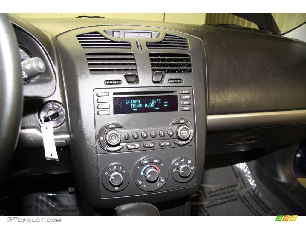 2006 Malibu LT V6 Sedan - Laser Blue Metallic / Titanium Gray photo #39