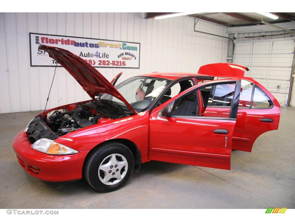 2002 Cavalier Sedan - Bright Red / Graphite photo #39
