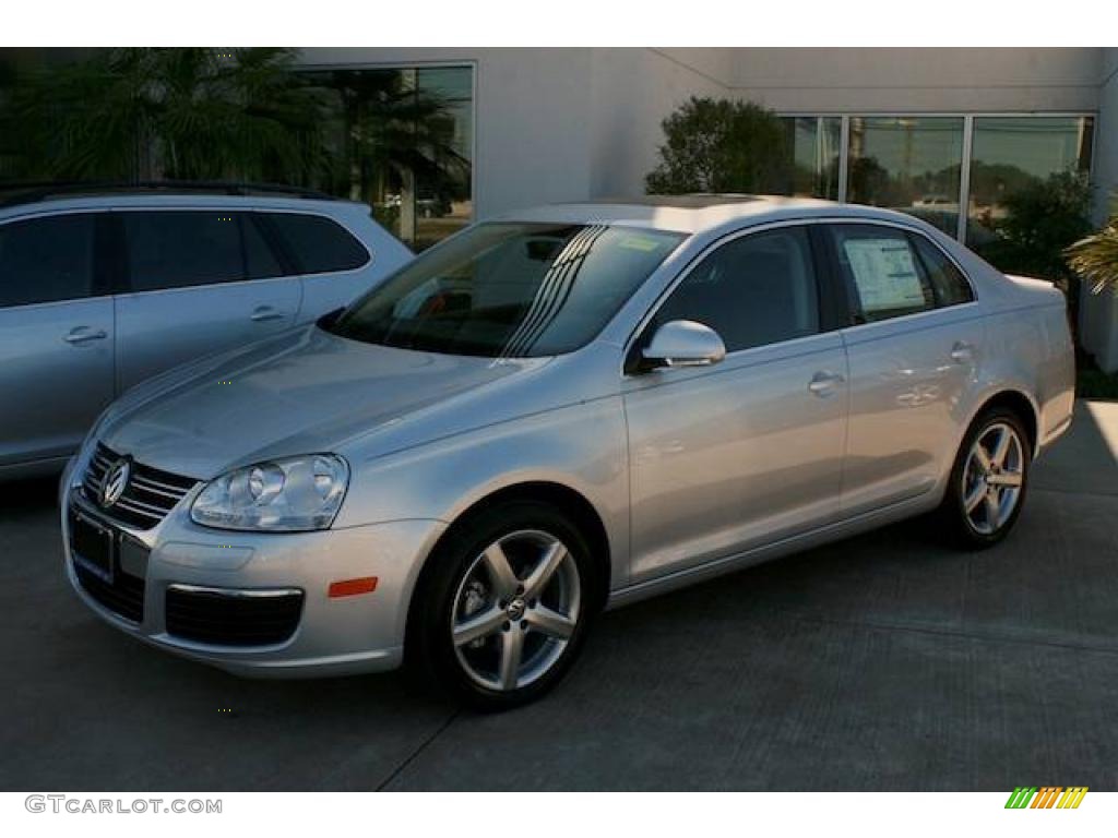 2010 Jetta TDI Sedan - Reflex Silver Metallic / Titan Black photo #3