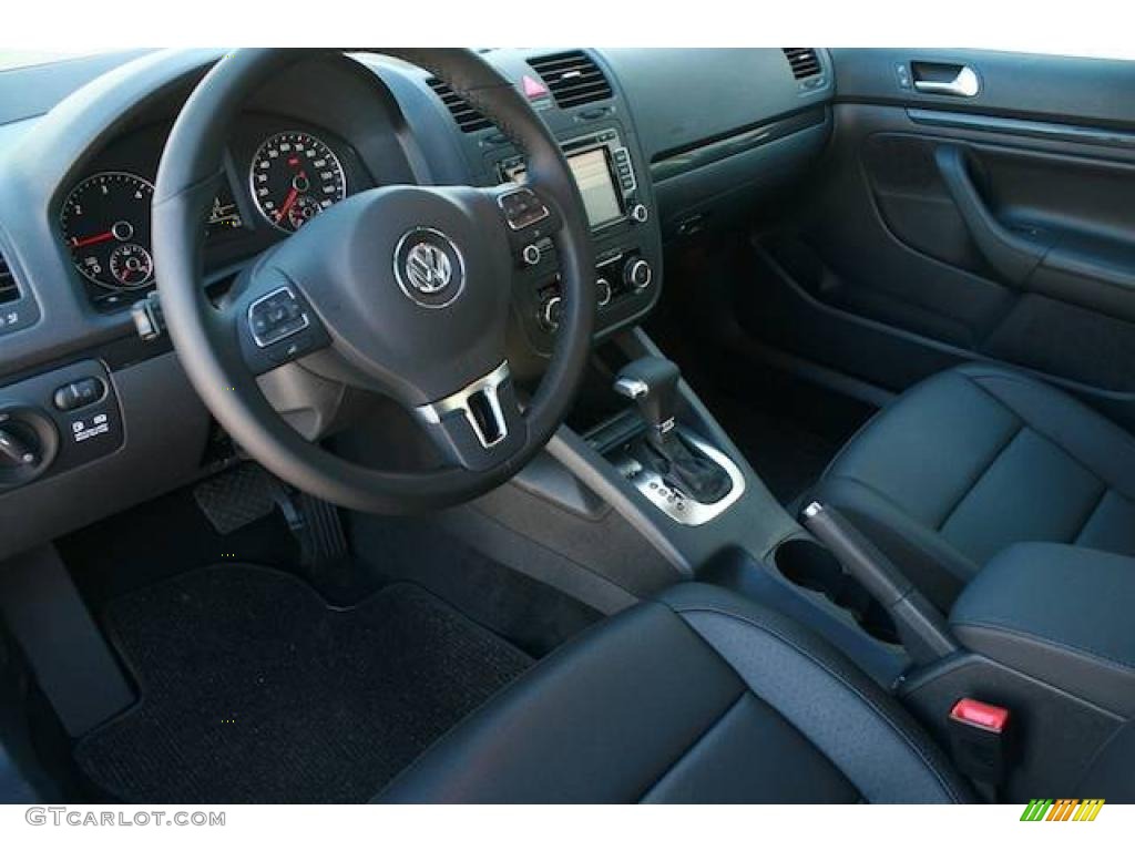 2010 Jetta TDI Sedan - Reflex Silver Metallic / Titan Black photo #11