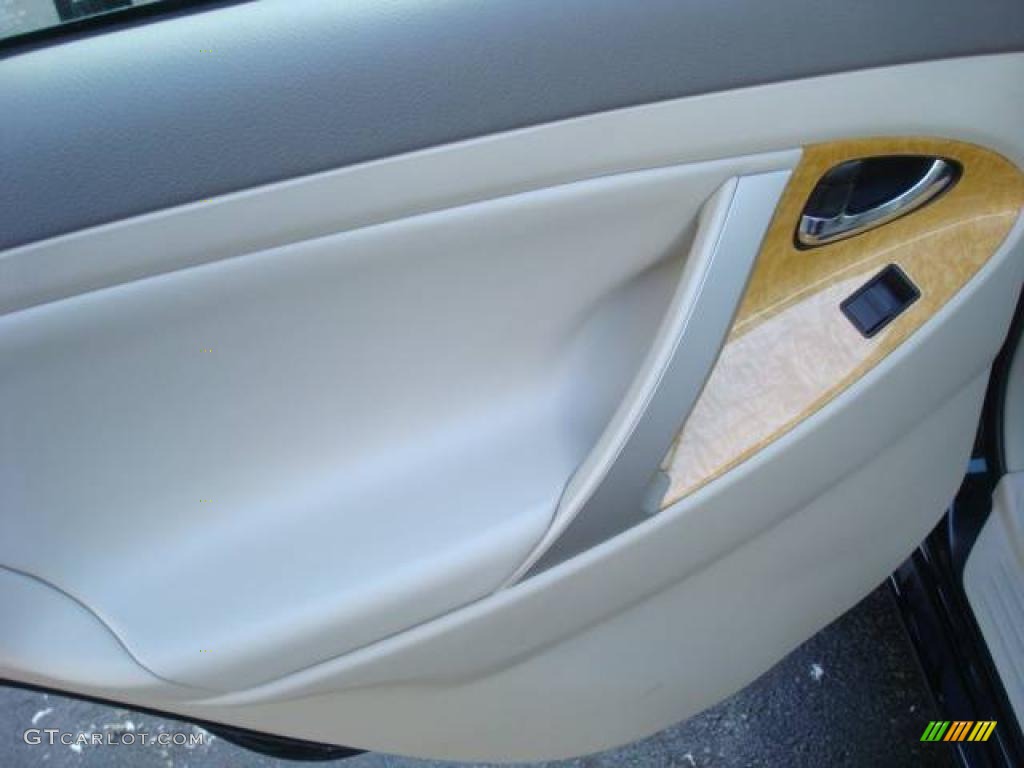 2007 Camry XLE V6 - Black / Ash photo #13