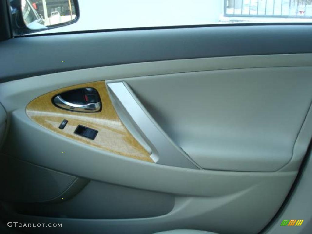 2007 Camry XLE V6 - Black / Ash photo #17