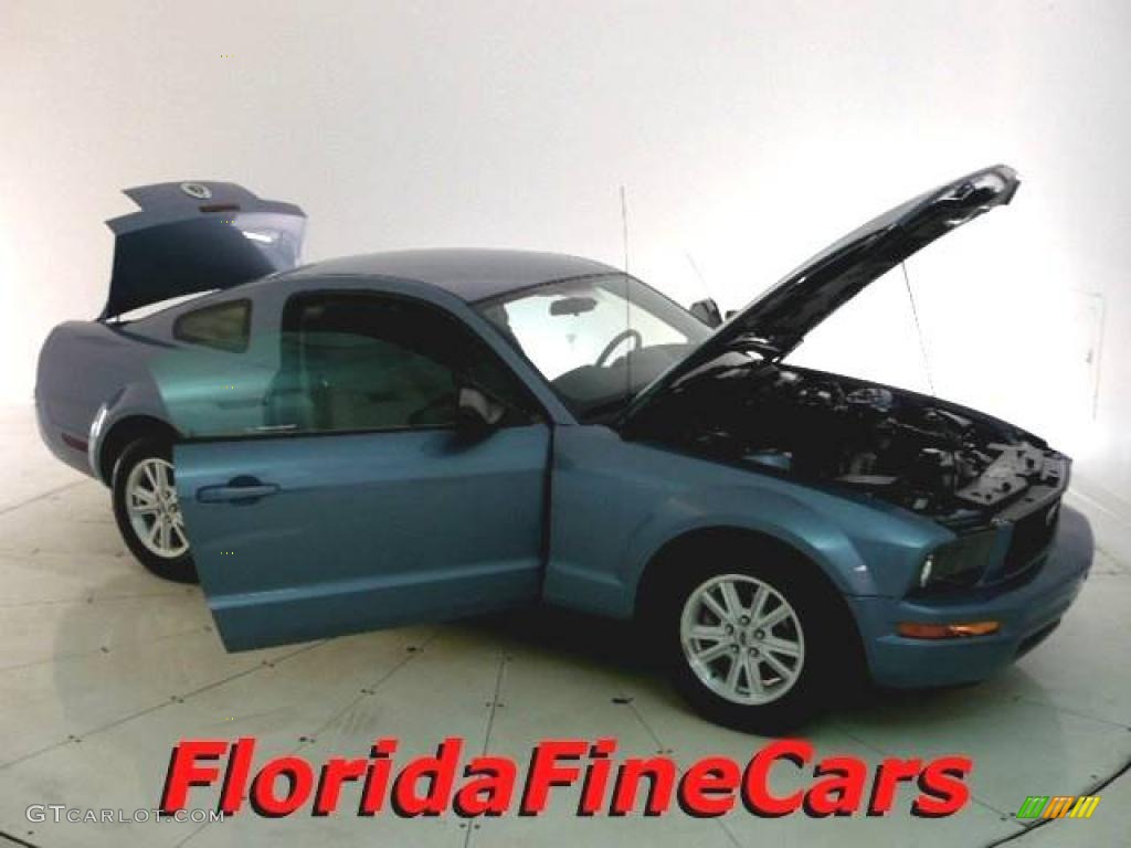 2008 Mustang V6 Deluxe Coupe - Windveil Blue Metallic / Light Graphite photo #7