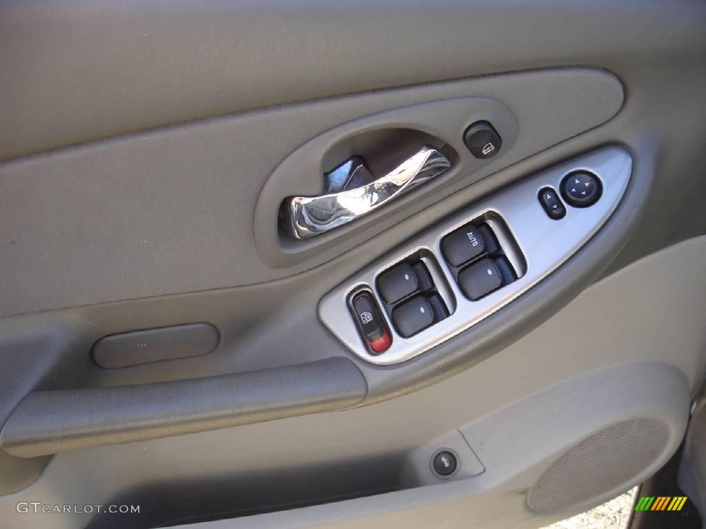 2006 Malibu LS Sedan - Silverstone Metallic / Titanium Gray photo #8