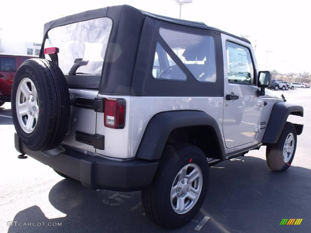 2010 Wrangler Sport 4x4 - Bright Silver Metallic / Dark Slate Gray/Medium Slate Gray photo #3