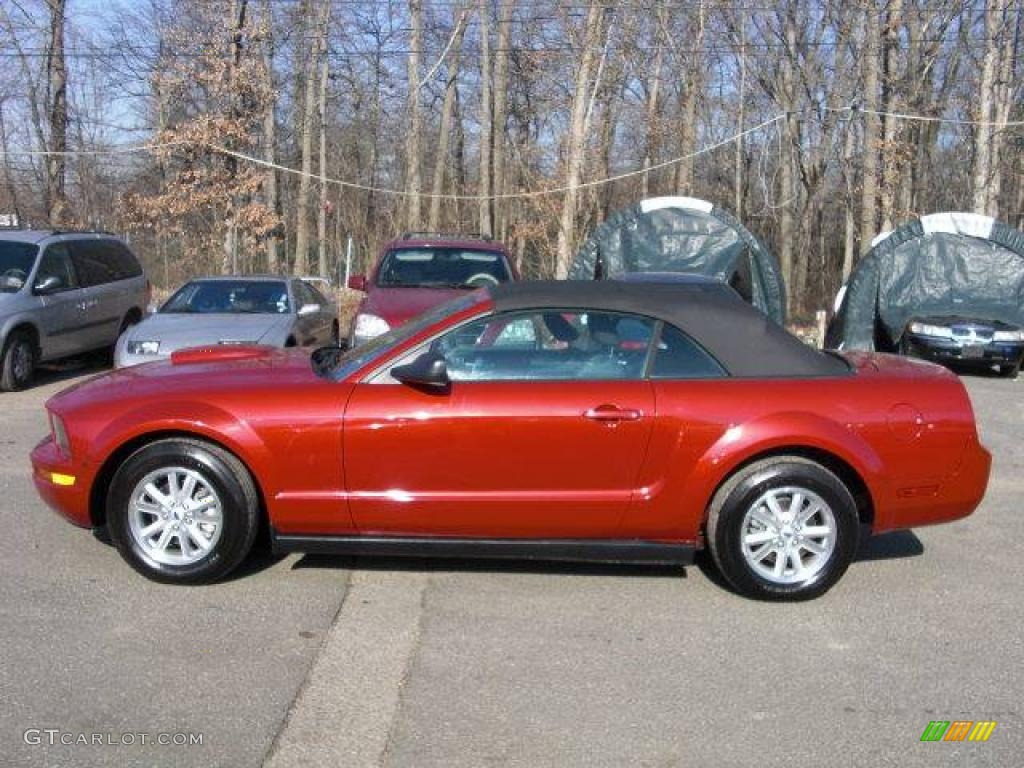 2008 Mustang V6 Deluxe Convertible - Dark Candy Apple Red / Dark Charcoal photo #7