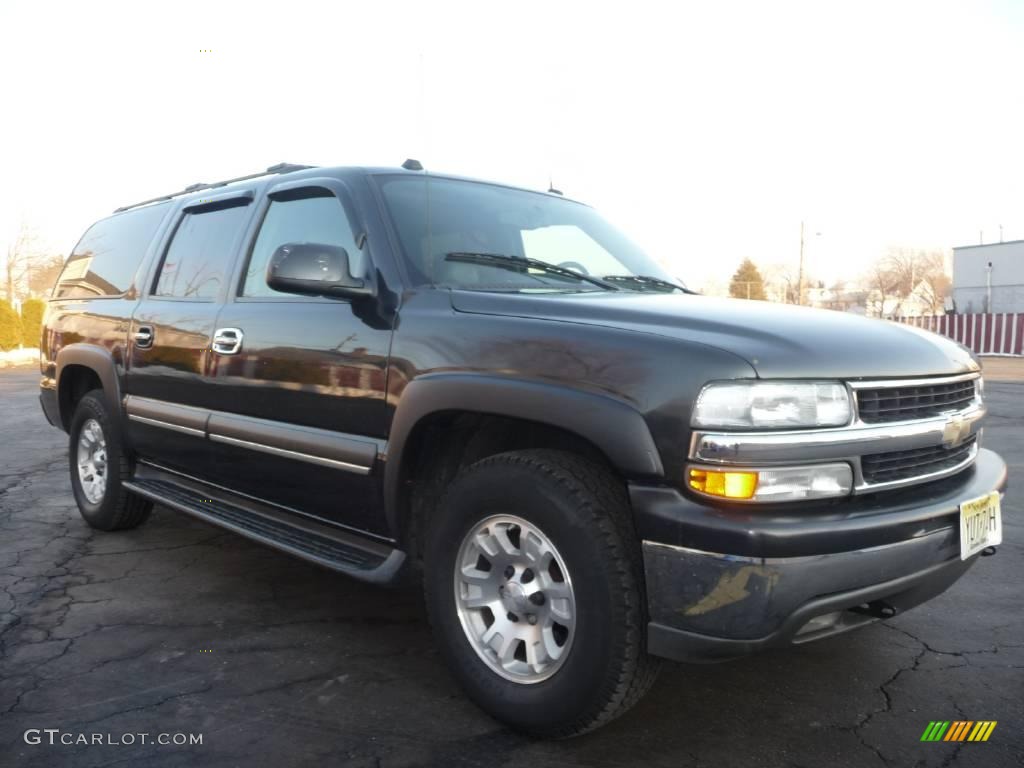 2004 Suburban 1500 LT 4x4 - Dark Green Metallic / Gray/Dark Charcoal photo #2