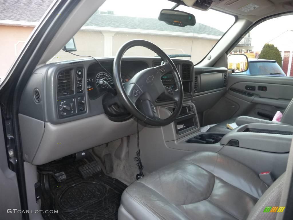 2004 Suburban 1500 LT 4x4 - Dark Green Metallic / Gray/Dark Charcoal photo #4