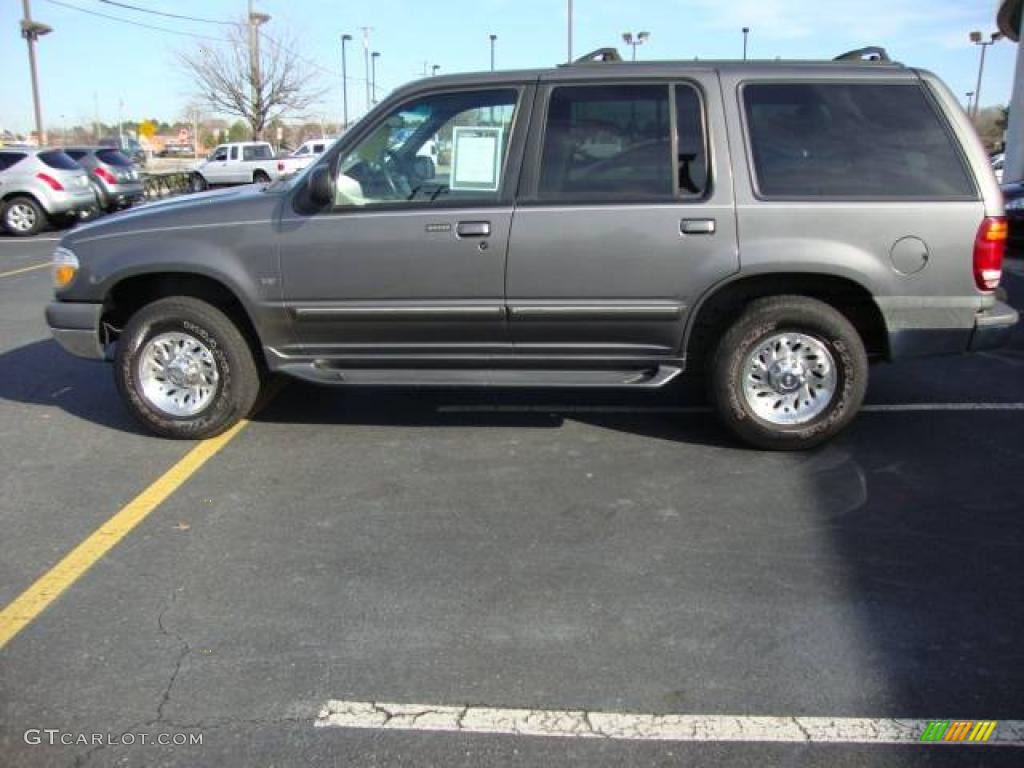 1999 Explorer XLT 4x4 - Medium Platinum Metallic / Medium Graphite Grey photo #2