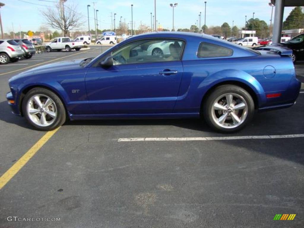 2006 Mustang GT Premium Coupe - Vista Blue Metallic / Light Parchment photo #2