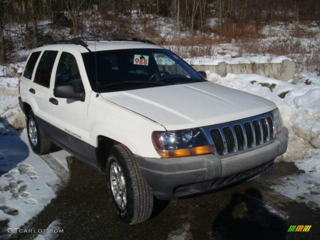 Stone White Jeep Grand Cherokee