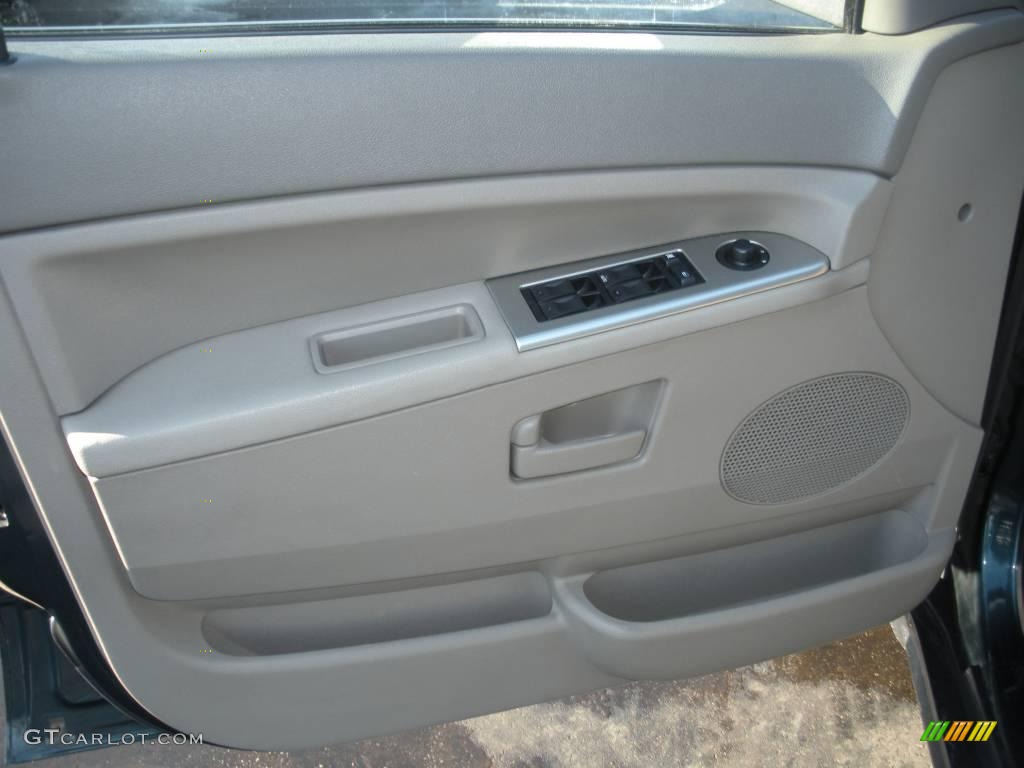 2005 Grand Cherokee Laredo 4x4 - Deep Beryl Green Pearl / Khaki photo #10