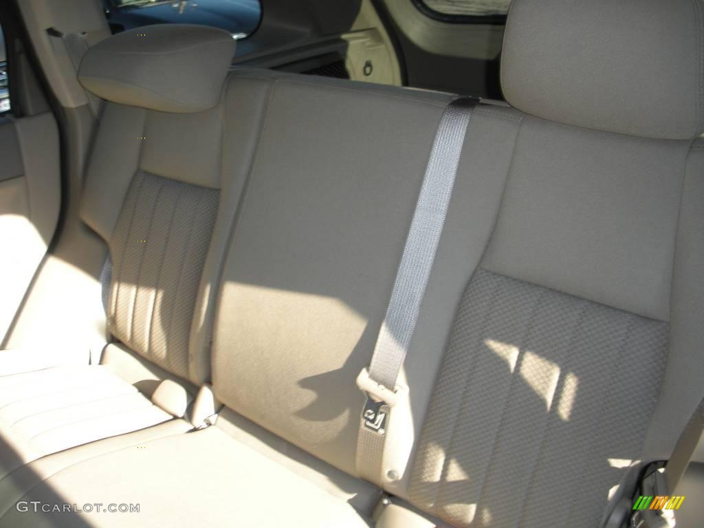 2005 Grand Cherokee Laredo 4x4 - Deep Beryl Green Pearl / Khaki photo #18