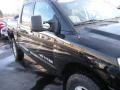 Galaxy Black - Titan SE Crew Cab 4x4 Photo No. 4