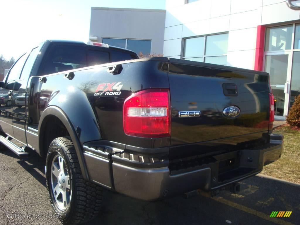 2006 F150 FX4 SuperCab 4x4 - Black / Black/Medium Flint photo #18