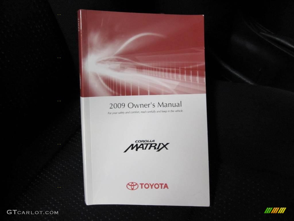 2009 Matrix S AWD - Super White / Dark Charcoal photo #9