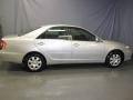 Lunar Mist Metallic - Camry LE Photo No. 4