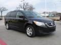 2009 Nocturne Black Metallic Volkswagen Routan SE  photo #7