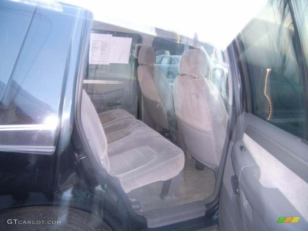 2004 Explorer XLT 4x4 - Black / Graphite photo #12