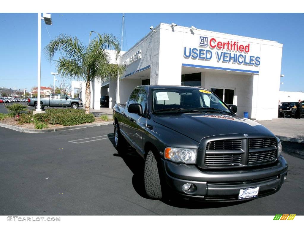 2003 Ram 1500 Laramie Quad Cab - Graphite Metallic / Black photo #2