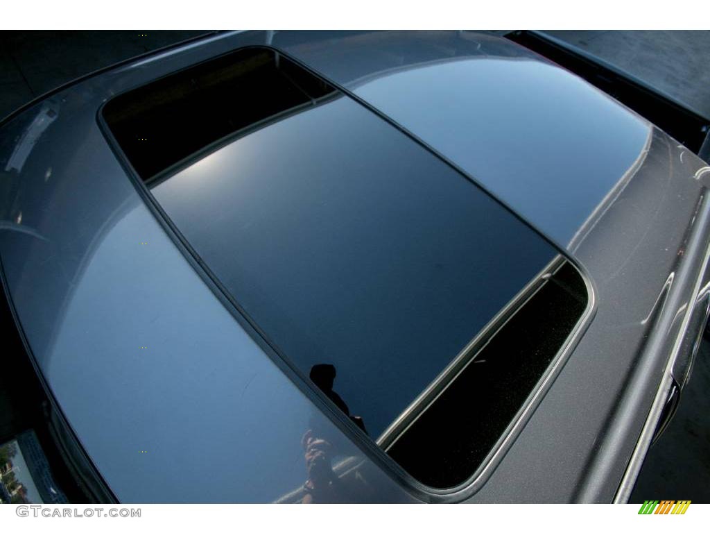 2003 Ram 1500 Laramie Quad Cab - Graphite Metallic / Black photo #16