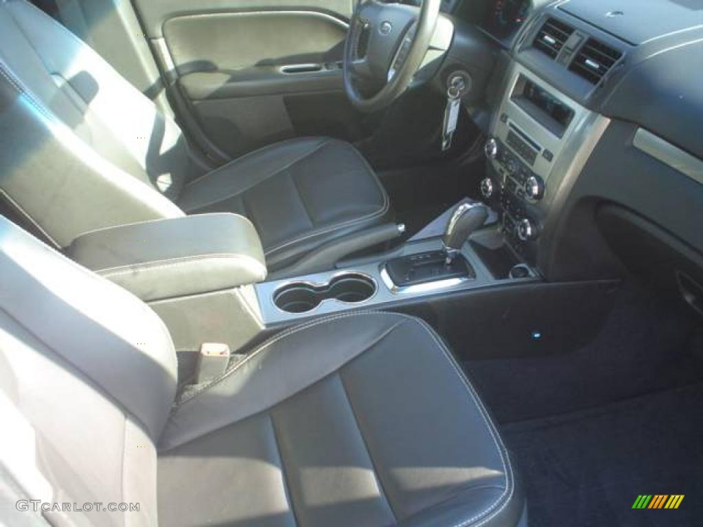 2010 Fusion SEL V6 - White Suede / Charcoal Black photo #18