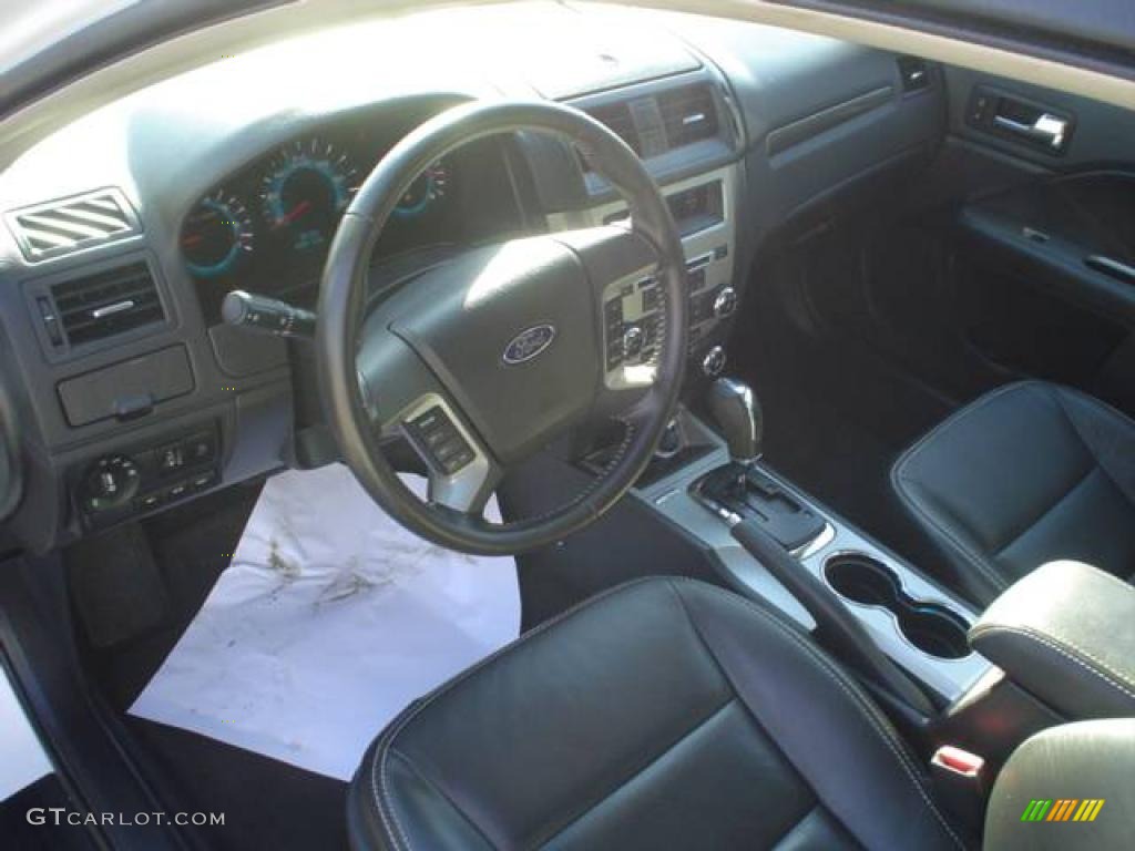 2010 Fusion SEL V6 - White Suede / Charcoal Black photo #22